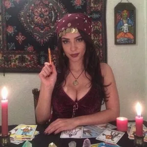 Wanda - astrolożka i wróżka